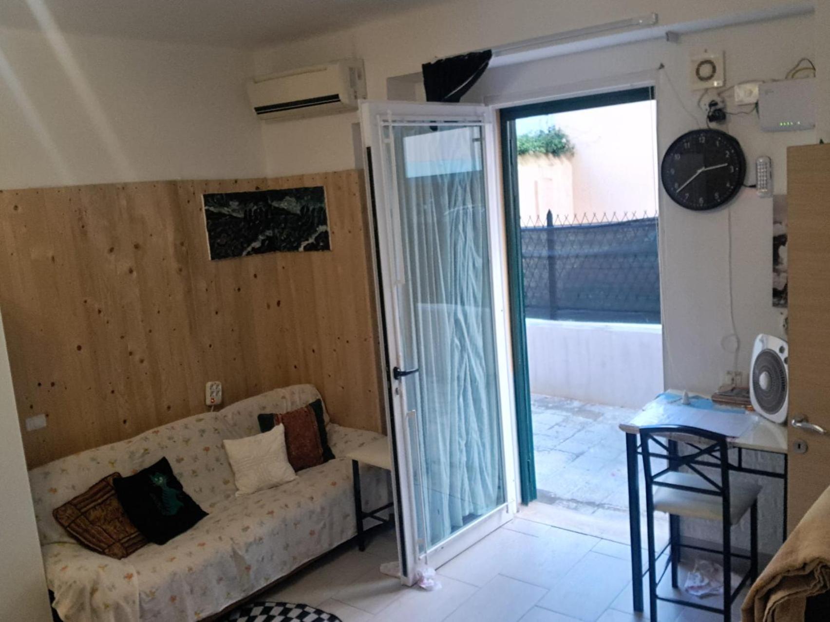 Dimoramadonnella Apartment Бари Екстериор снимка